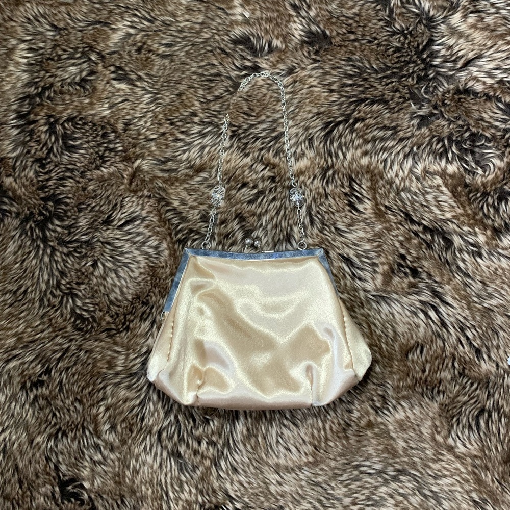 Gold clutch